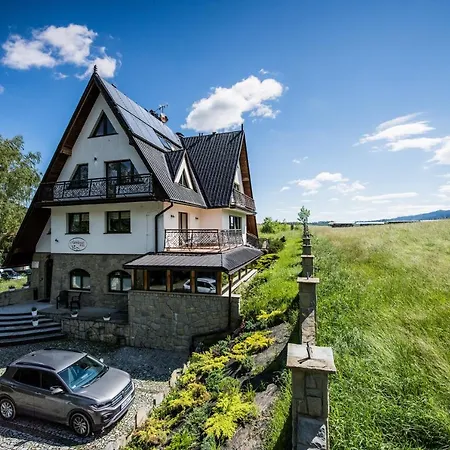 Apolonia Homestay