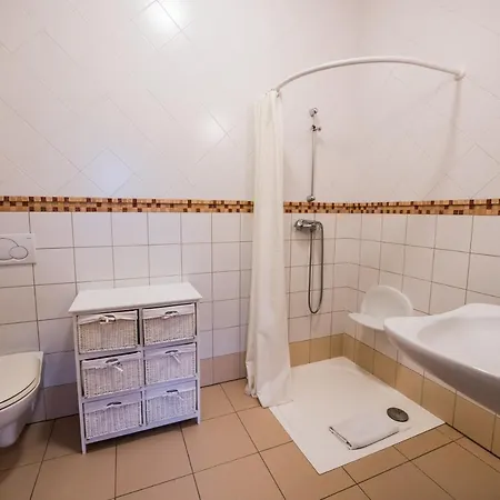 Séjour chez l'habitant Apolonia *