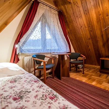 Apolonia Bed & Breakfast 3*