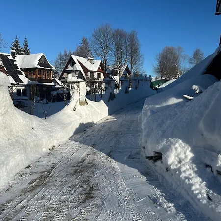 Apolonia Quarto em Acomodações Particulares *