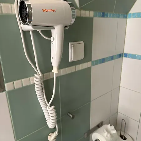 Apolonia Quarto em Acomodações Particulares *