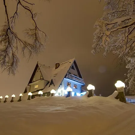 Apolonia Quarto em Acomodações Particulares *