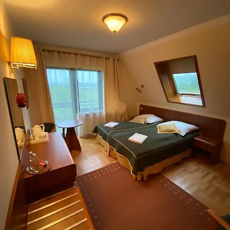 Apolonia Jacuzzi & Sauna 3*