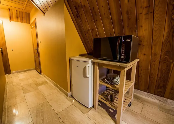 民宿 阿波罗尼亚威拉旅馆 *